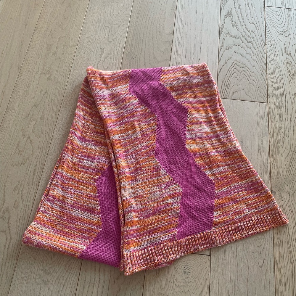 Missing wool scarf made in Italy